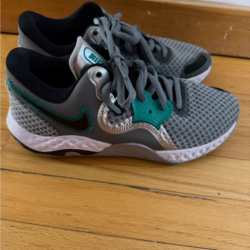 Nike Renew Elevate II “Cool Gray” 9.5 EUC